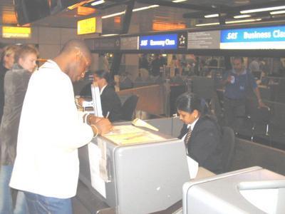 SCHIPOL AIRPORT, AMSTERDAM HOLLAND 2003