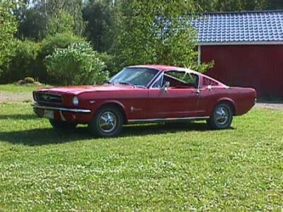 ensimmäinen autoni.mustang fastback 65