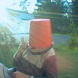 buckethead tupareis ämpäripäissään :)