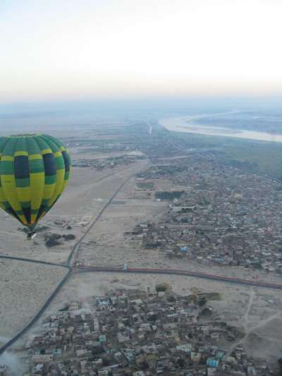 Joulukuu 2004, Luxor