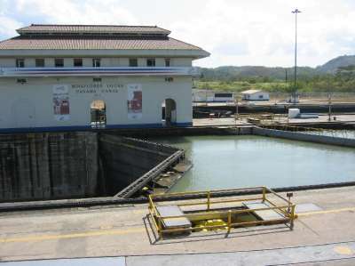 Miraflores locks, Panama Canal