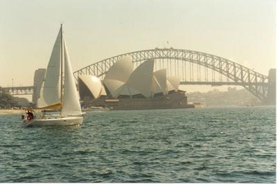 Sydney. kesä 2000.