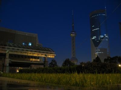 Shanghai, Jin Mao Tower edusta. Tammikuu 2004.