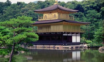 Kinkaku-Ji, kultainen temppeli Kyotossa