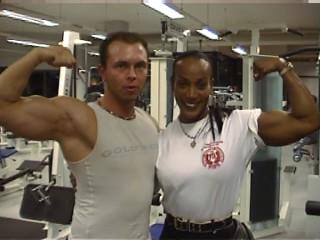 Jonne and Lenda in Gym-1