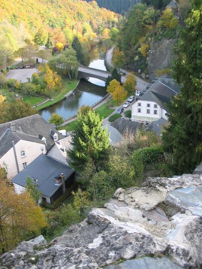 Luxembourgin kyliä / eri kulmasta.