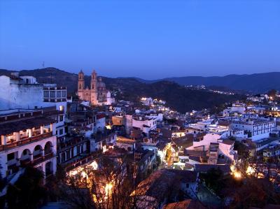 Taxco-Mexico.. Näkymiä huoneen ikkunasta