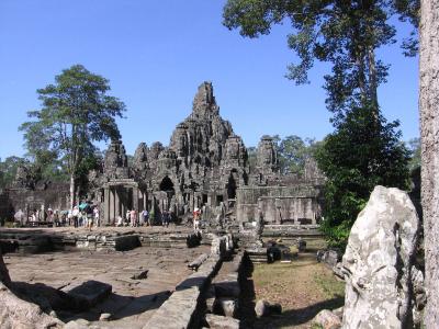 Indiana Jonesin jalanjäljillä (Angkor Thom temppeli)