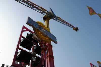 this baby moves 120km/h, and is 50meter high, like you were flying in the air,jumping from the roof,i luv it