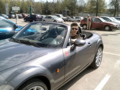 2-litraista MX-5:sta koeajamassa. Kelpais.