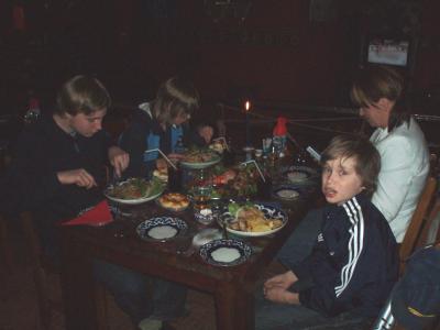 Uzbekkiraflan upea illallinen