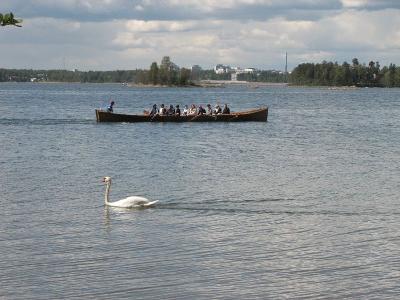 Vanat vedessä, eri suunta. Larun maisemaa.