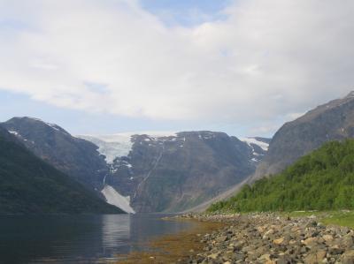 Öksfjordjökulen, Norjan ainut jäätikkö joka poikii jäälauttoja/vuoria mereen...