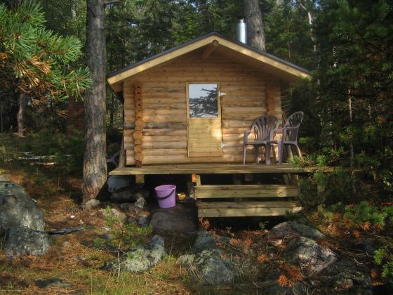 Puolivalmis sauna landella