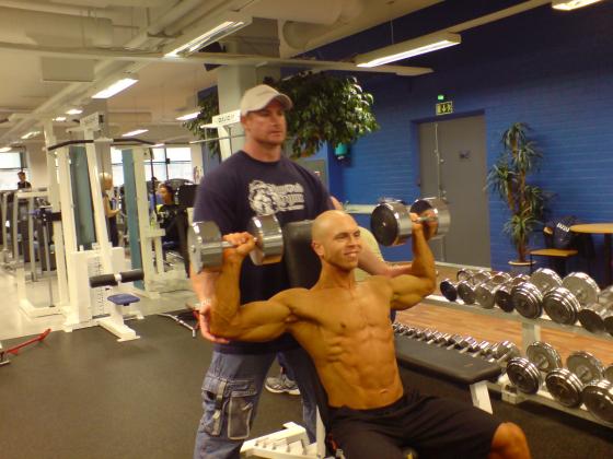 Train Hard with IFBB Pro Bodybuilder Chris Cook