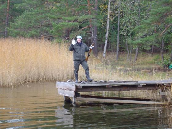 kaverin mökillä jahdissa