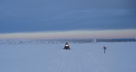 Saariselällä kelkan selässä