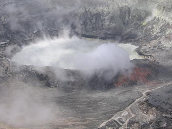 Volcano Poasin kraateri