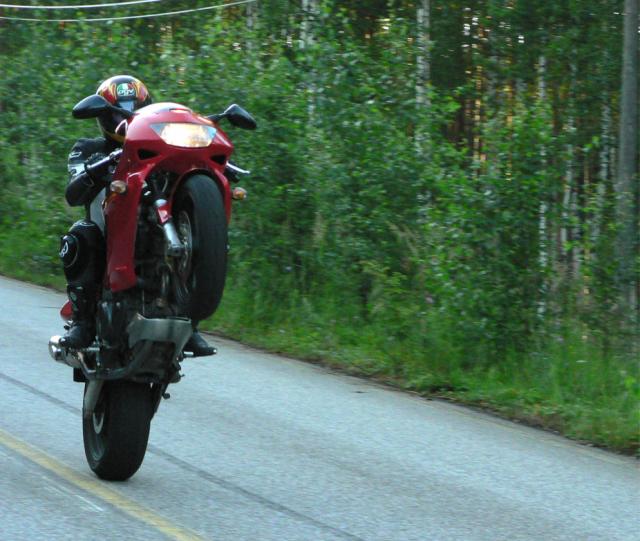 Honda VTR 1000cc ft. moriwaki exhaust