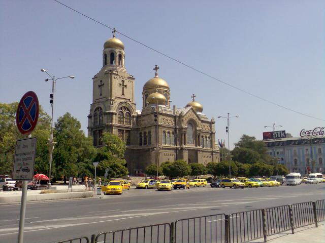 varnan katedral..