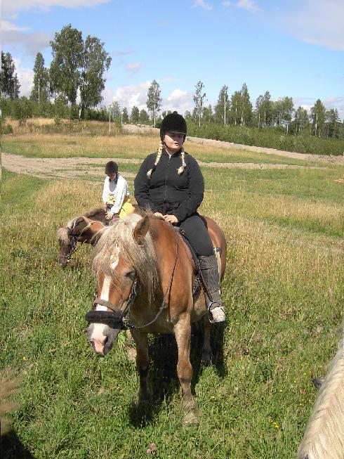 Legendaarinen ratsastusreissu. Juuri ennen kuin mummeli kuskattiin ensiapuun.