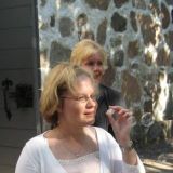 I´m blowing soap bubbles @ the wedding