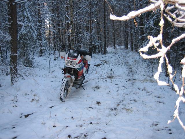 Kun on enska alla sitä ajetaan keli kuin keli