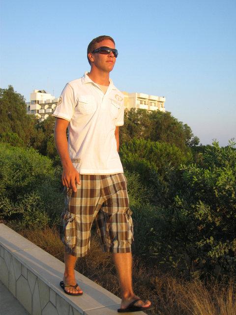 Pose @ Agia napa 07