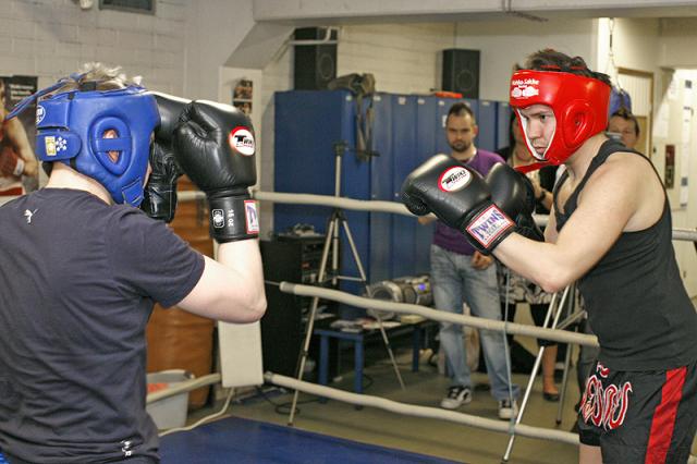 Steelfist Vs. Turhapuro (punainen kulmaus) Näytön paikka 26.04.2008