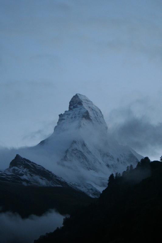 Matterhorn iltavalossa