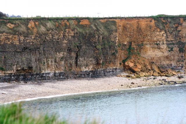 Pointe du Hoc- kalliot. Yksi D-päivän rannoista