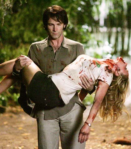 True Blood. Kuvassa Bill Compton (Stephen Moyer) ja Sookie Stackhouse (Anna Paquin). Kuva: HBO