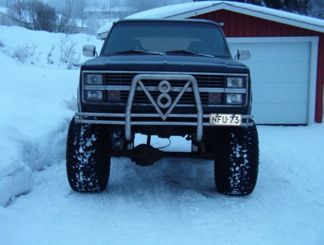 Mun Entinen Chevrolet Blazer Jonka Lempinimi on MÖRKÖ