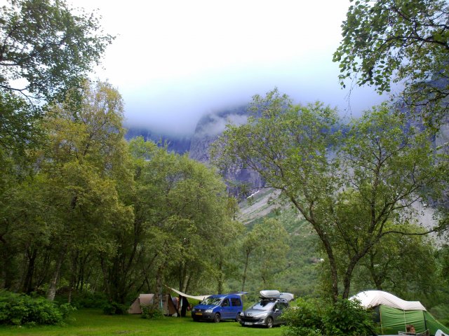 Trollveggen ( Trollveggen Camping )