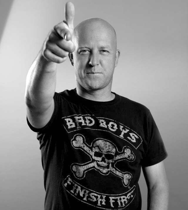 Stefan Richter on syntynyt ja käynyt armeijan Suomessa. Hän muutti jenkkeihin 1998 laatimaan ruokalistaa lasvegasilaiseen huippuravintolaan.