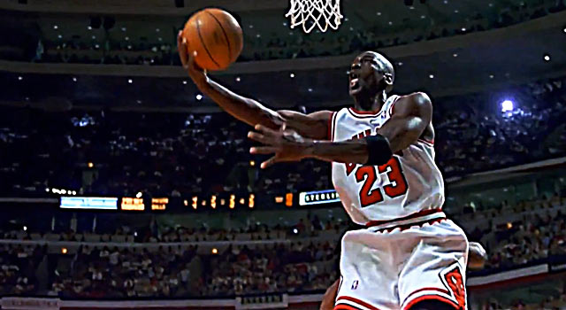 Peliuransa lopettanut Michael Jordan on valittu monissa äänestyksissä kaikkien aikojen parhaaksi koripalloilijaksi.