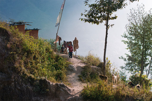 Määränpäänä on Nepal, jossa Juho Leppänen on vieraillut kameransa kanssa jo aiemminkin.