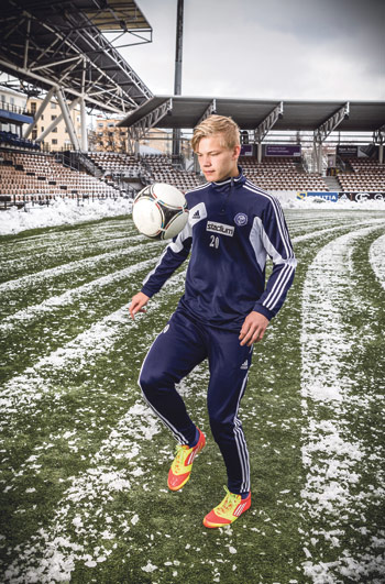 17-vuotias HJK:ssa pelaava Joel Pohjanpalo kertoo kokeilleensa kaikkia muita alaikäisiltä kiellettyjä asioita paitsi tupakkatuotteita.