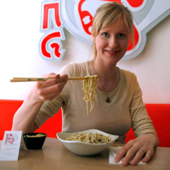 Elina, 29, tilasi Wrong Noodle Barissa chevre-nuudelit.