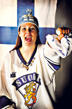 Sari Ahlroos on hurrannut Kiekkoleijonille Sweden Hockey Tourissa viisi vuotta peräkkäin.