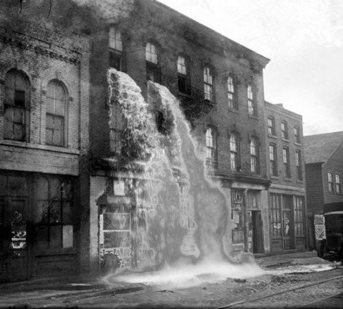 Oman aikansa Päivi Räsänen iski kieltolain aikaiseen baariin 1929 Detroitissa.