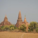 Burmassa prätkäilijä näkee paljon hiekkaa, mutaa, temppeleitä, vuoristoja ja vaikka sotia. Jännää ja niin avartavaa!
