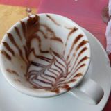 Cappuccino-muki näyttää hienolta tyhjänäkin.
