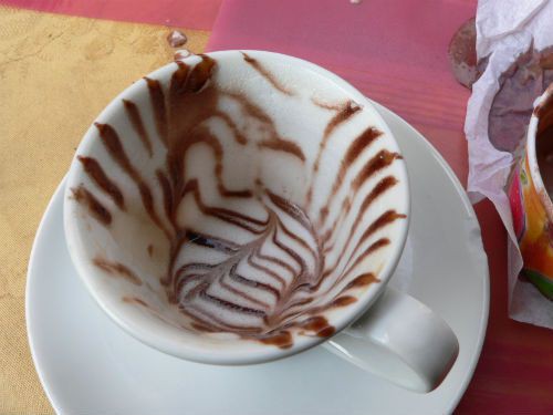 Cappuccino-muki näyttää hienolta tyhjänäkin.