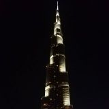 Turisteja houkutellakseen Dubain Sheikki rakensi maailman korkeimman rakennuksen: Burj Khalifan.