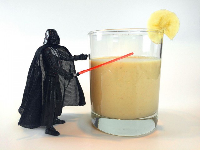 http://kimandcarrie.com/9-easy-star-wars-drink-recipes-for-kids/