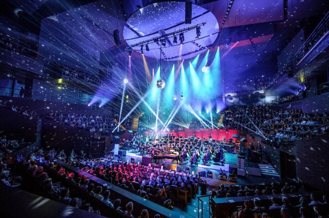 Classical Trancelations sai Musiikkitalon näyttämään ja kuulostamaan upealta vuoden 2016 Helsingin Juhlaviikoilla.