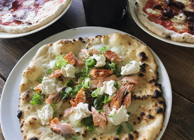 450°C -ravintola saa kehuja etenkin pizzapohjastaan.