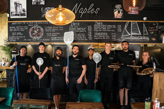 Naples Food & Wine avasi toisen toimipisteensä Jätkäsaareen maaliskussa.