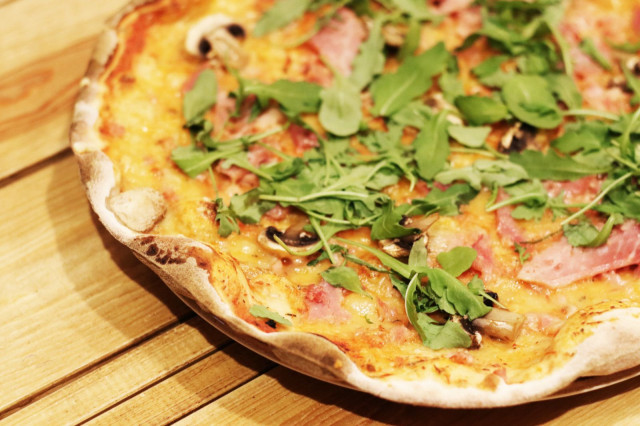 Algoth-pizzaa pääsee nyt maistamaan SYÖ!-viikkojen ajan kympillä.